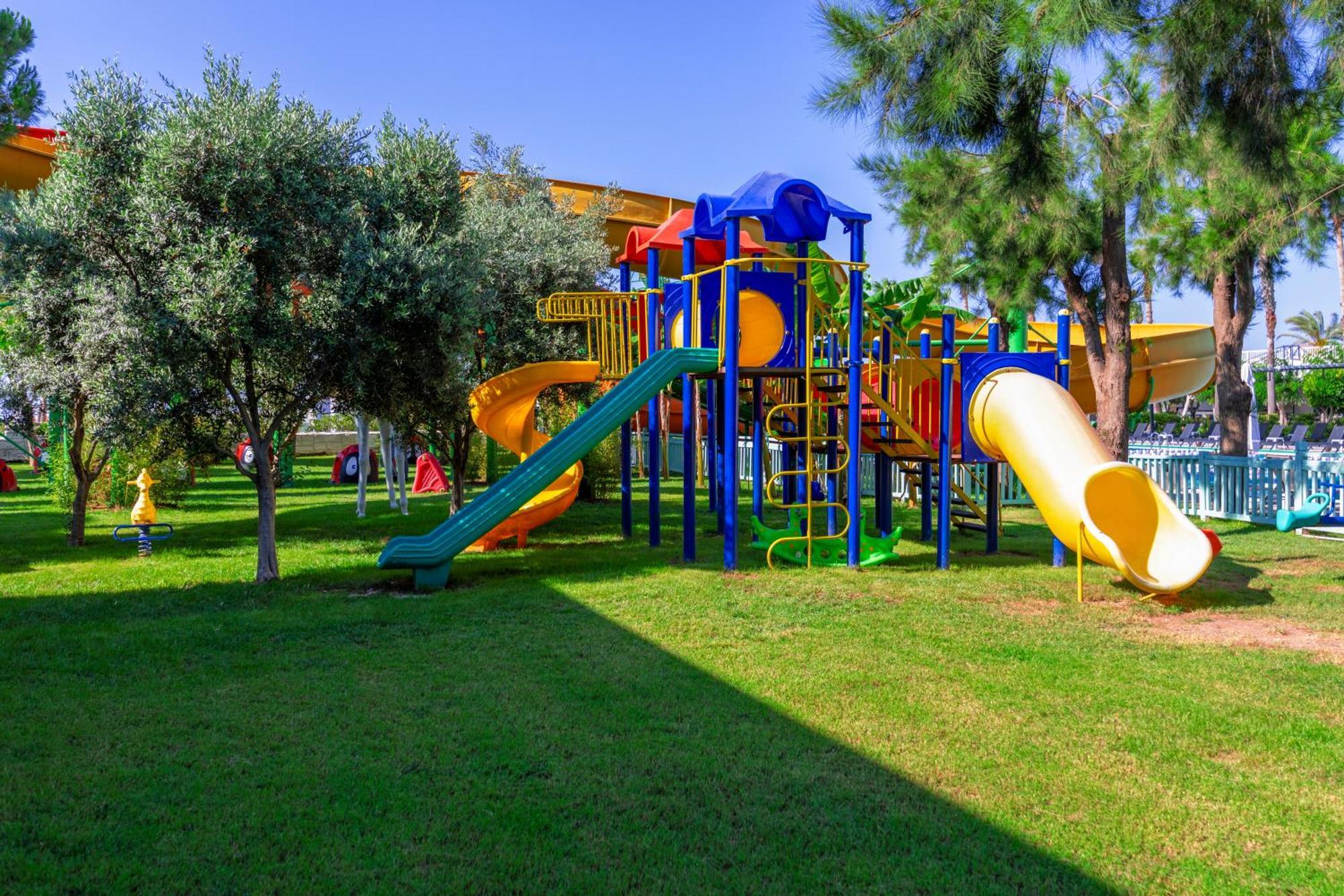 Crystal Centro Resort - Ultimate All Inclusive Antalya Kültér fotó